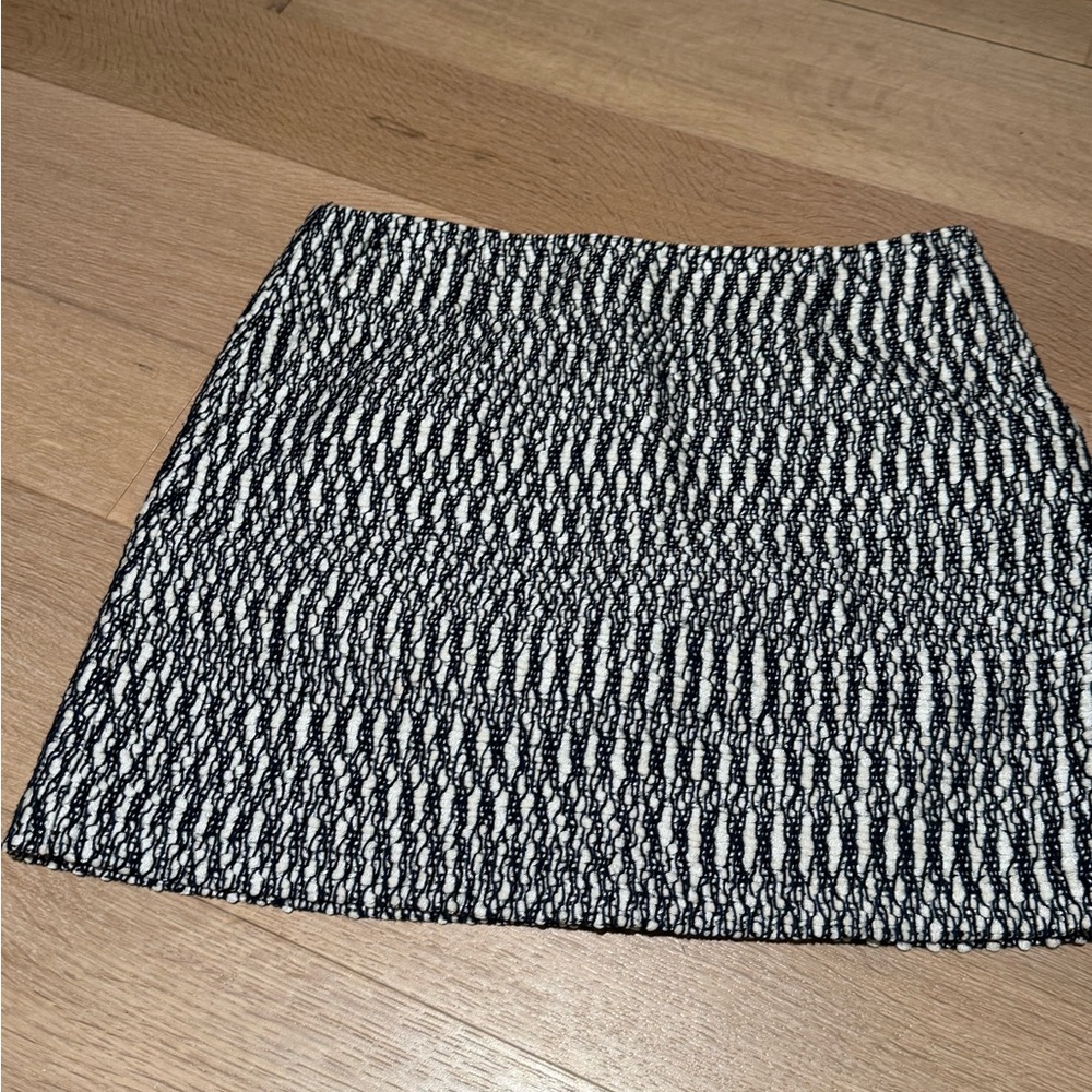 Tory Burch Monochrome Textured Mini Skirt